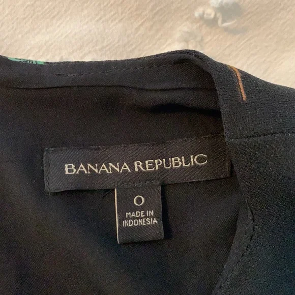 BANANA REPUBLIC BLACK FLORAL SLEEVELESS DRESS - Picture 7 of 7